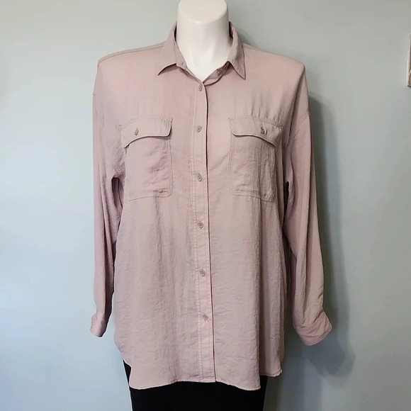 Uniqlo taupe button down top - Picture 2 of 14
